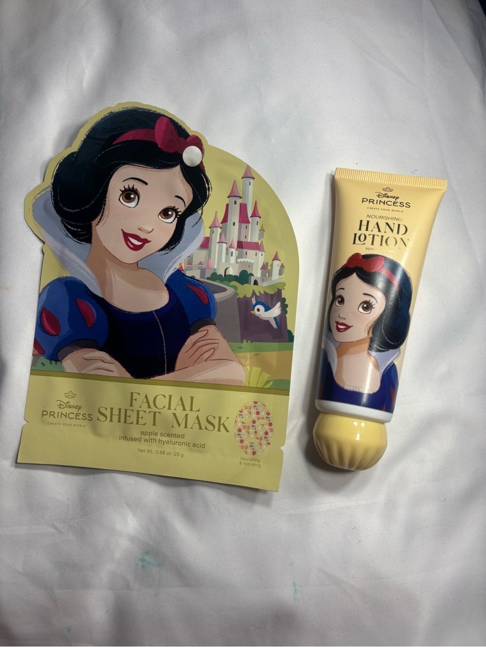 2 New Disney Princess Snow White Facial Sheet Mask & Hand Lotion - Yellow / Blue